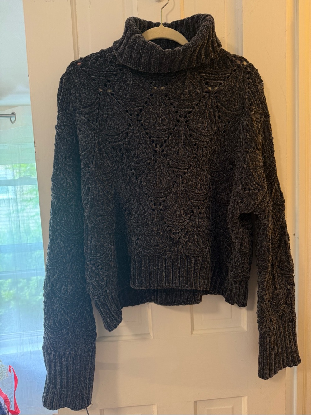 Cozy Turtleneck Cable Knit Sweater - Dark Charcoal